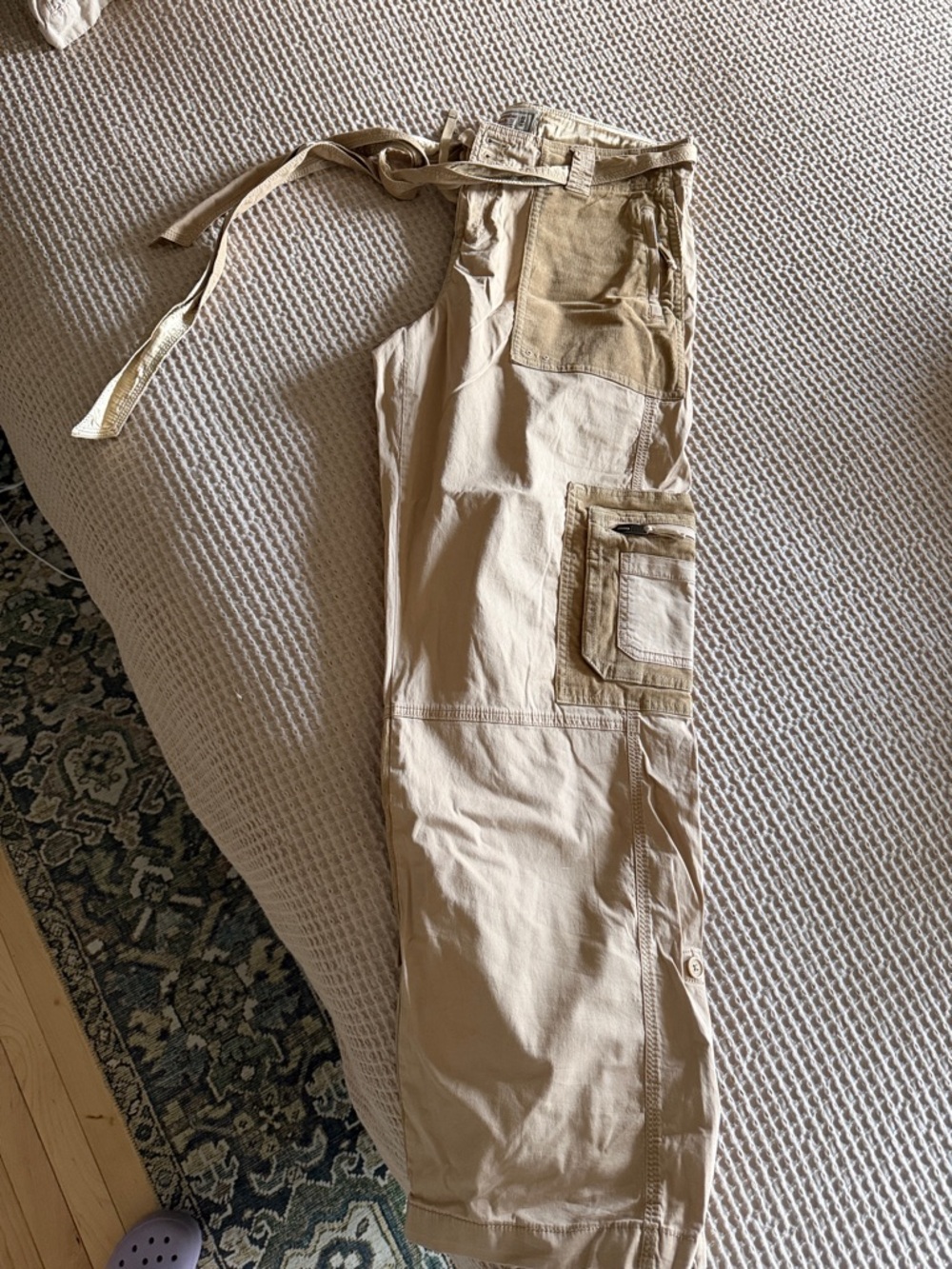 Women’s Abercrombie and Fitch Cargo Pant